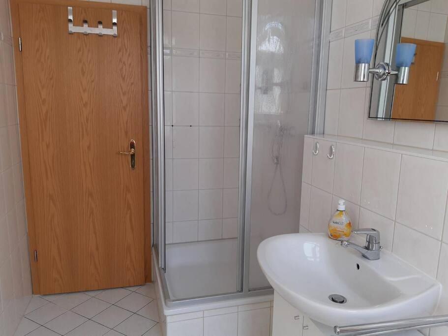 Helle, Offene Whg Im Zentrum Vom Ostseebad Goehren Goehren  Kültér fotó